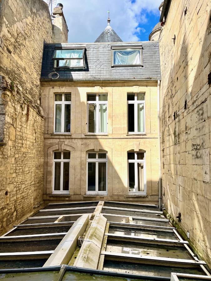 Mira Yourhosthelper Caen Exteriör bild